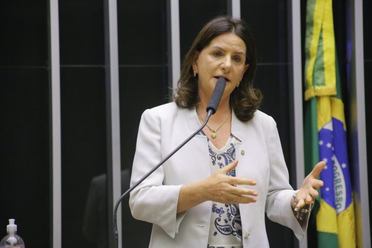 Carmen Zanotto: 