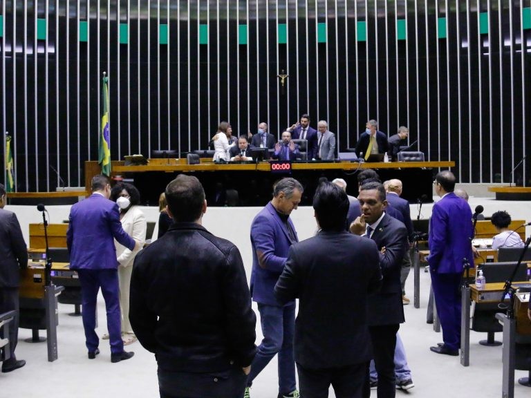 Arthur Lira no comando da sessão do Plenário - (Foto: Elaine Menke/Câmara do Deputados)