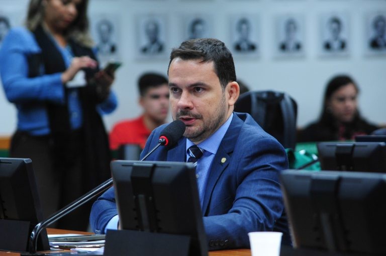 Alberto Neto: 