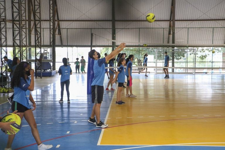 Projeto aprovado estabelece um mínimo de três aulas de educação física por semana - (Foto: Renato Alves/Agência Brasília)