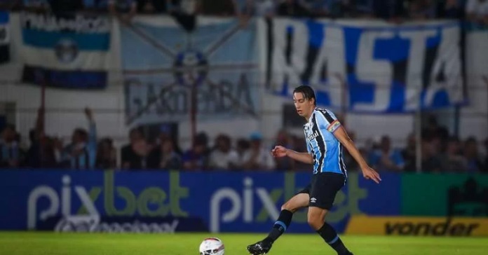 Grêmio tem Geromel como fiador da campanha na Série B | Foto: Lucas Uebel / Grêmio / Divulgação / CP