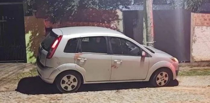Veículo com a vítima foi encontrado na rua Aristides Rosa | Foto: PC / Especial / CP
