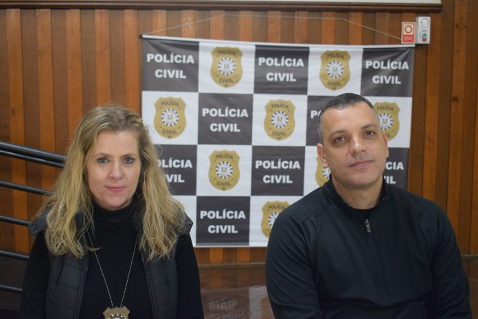 Delegado responsável pela operação, Márcio Moreno e delegada regional Shana Luft Hartz (Foto: Luís Fernando Wagner)