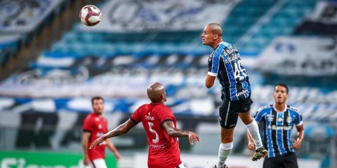 Atacante Ricardinho, que estreou entre os profissionais contra o Brasil de Pelotas, está entre os inscritos do Grêmio. Foto: Lucas Uebel/Grêmio FBPA