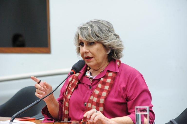 Erika Kokay: 