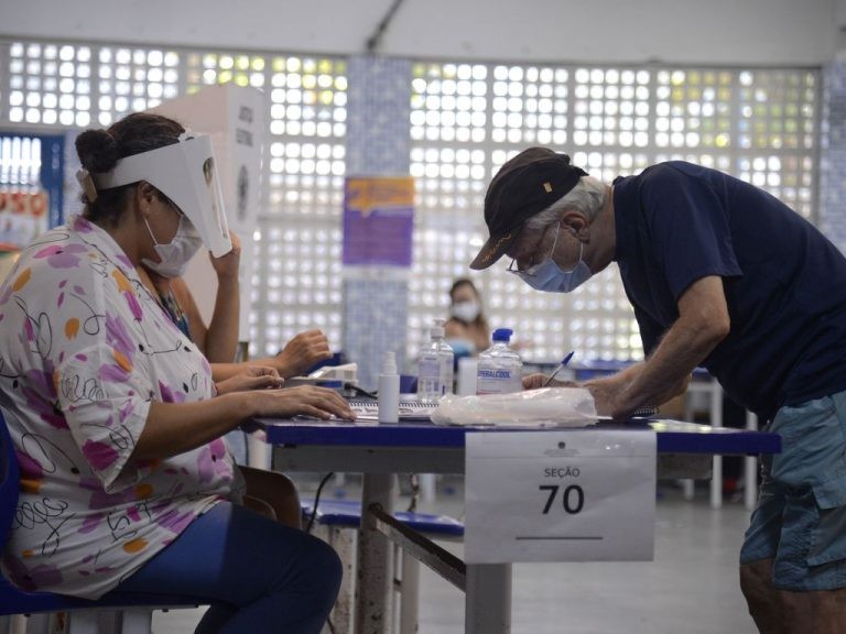 O número de idosos aptos a votar cresceu 2,8 milhões desde 2018 - (Foto: Tomaz Silva/Agência Brasil)