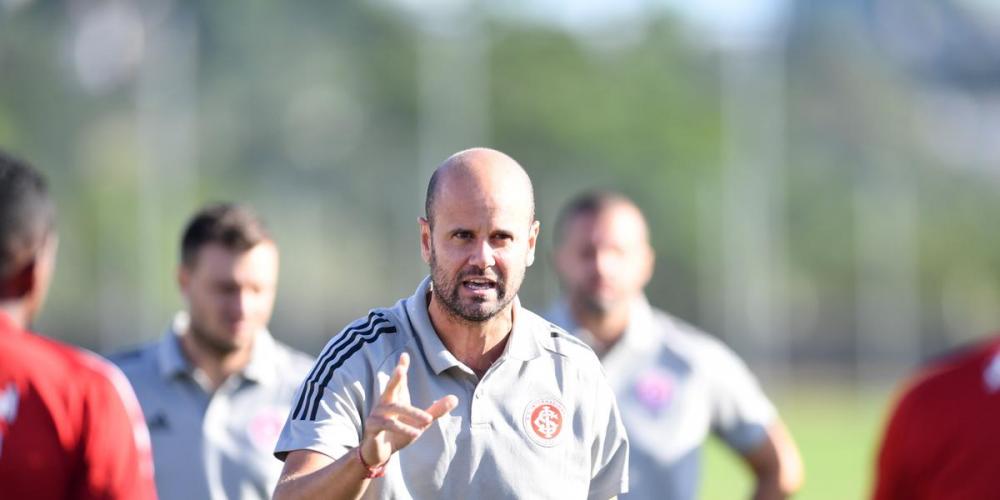 Espanhol começou seu trabalho no CT Parque Gigante | Foto: Ricardo Duarte / Inter / Divulgação / CP