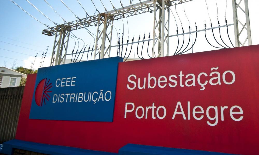 Subestação da energia tem princípio de incêndio em Porto Alegre