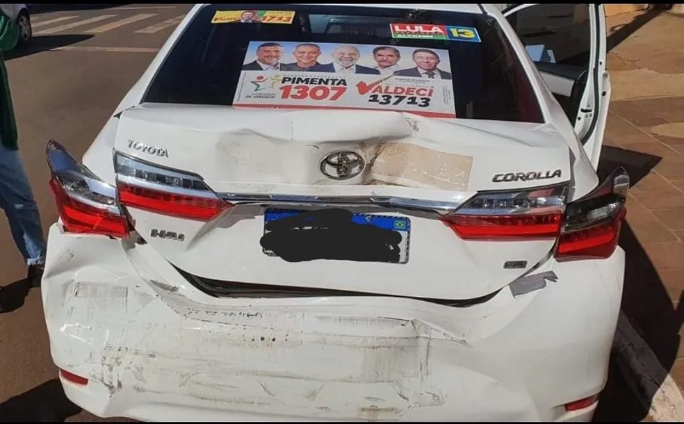 Vereadora do PT de Salto do Jacuí afirma que teve carro atingido por motorista de caminhonete que morreu em outro acidente depois — Foto: Arquivo Pessoal