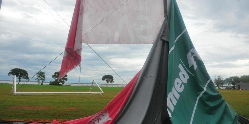 CT Parque Gigante teve avarias causadas pelo temporal na tarde desta quarta-feira em Porto Alegre | Foto: Fabiano do Amaral