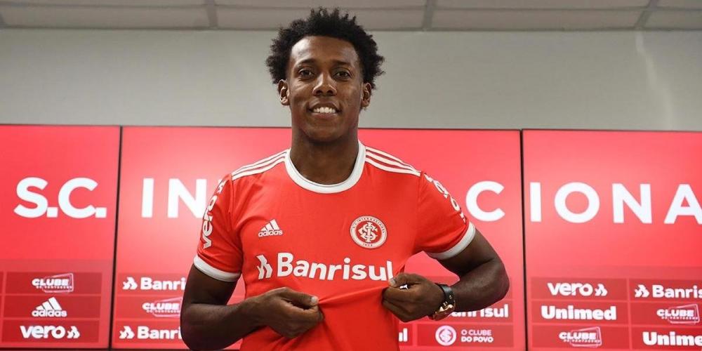 Moisés destacou que o técnico Eduardo Coudet conversou com ele durante as férias e o convidou para jogar pelo Inter | Foto: Ricardo Duarte / Inter/ Divulgação / CP