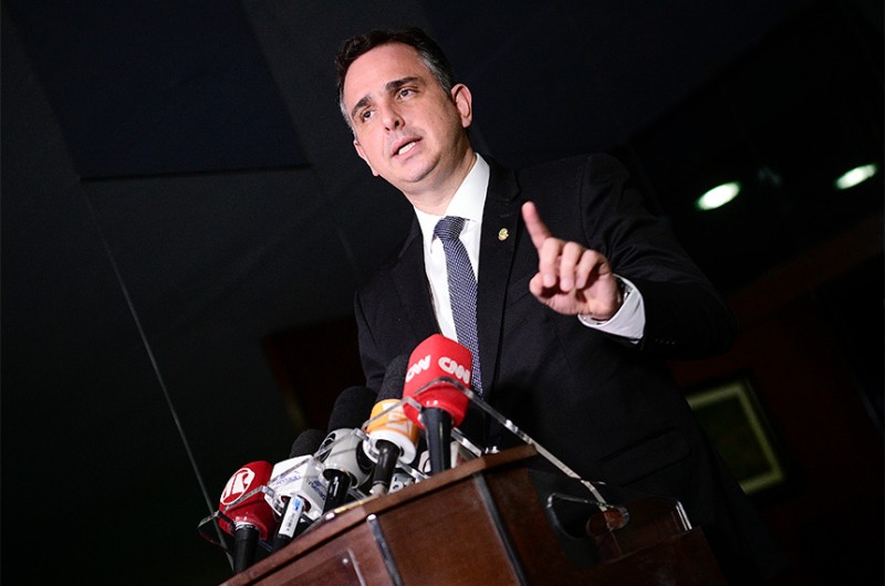 A sugestão para a condecoração de Pacheco partiu do vice-presidente do TSE, ministro Ricardo Lewandowski. - Pedro França/Agência Senado
