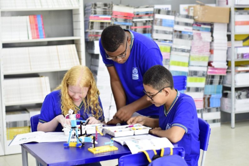 Robótica educacional favorece o protagonismo estudantil, além de enriquecer o processo de ensino-aprendizagem - Foto por: Harleid Claiton