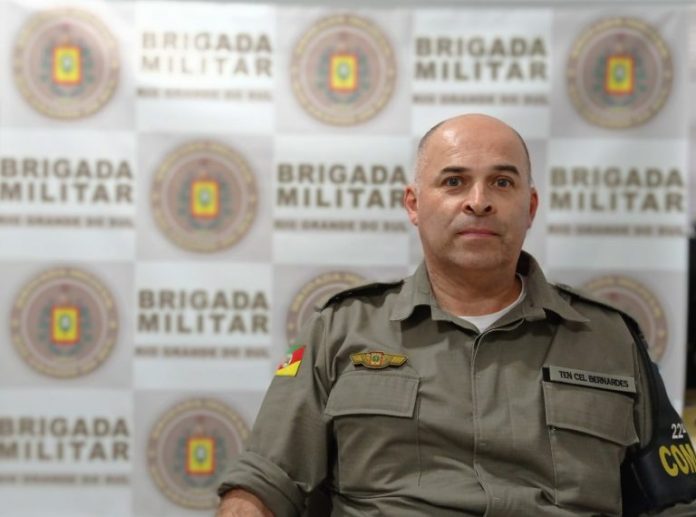Tenente Carlos Bernardes (Foto: Marcelo Cardoso)