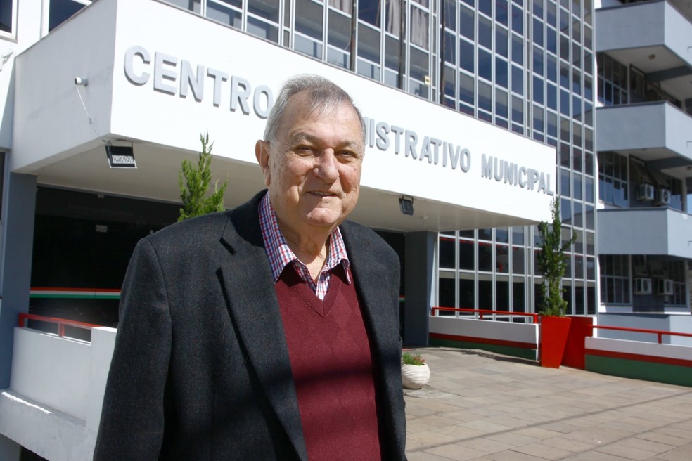 Adroaldo Conzatti (PSDB) morreu nesta sexta-feira aos 81 anos — Foto: Prefeitura de Encantado/Divulgação