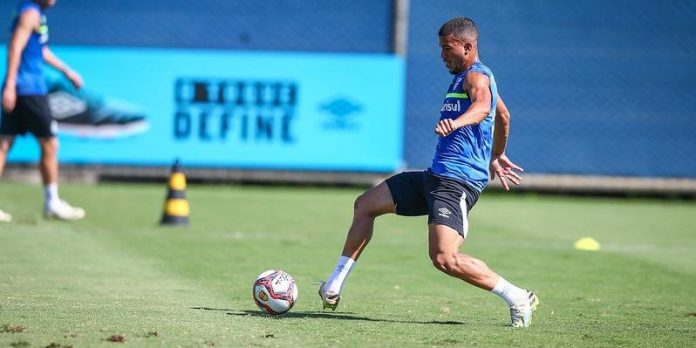 O time será comandando mais uma vez pelo auxiliar Alexandre Mendes | Foto: Lucas Uebel / Grêmio / CP