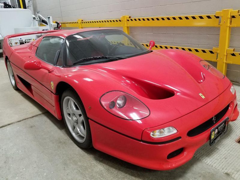 Ferrari foi roubada em 3003 na Itália - (Foto: Divulgação/Ministério Público dos EUA)