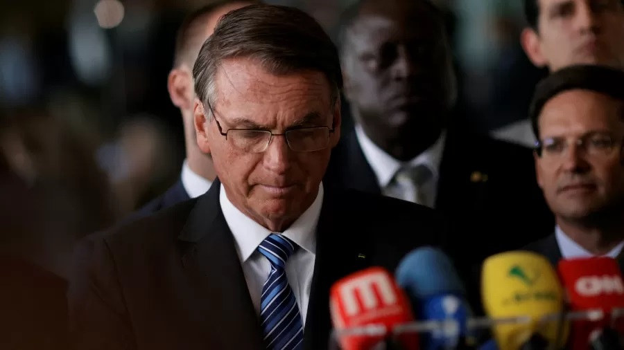 Presidente Jair Bolsonaro durante pronunciamento no Palácio da Alvorada Imagem: Adriano Machado/Reuters