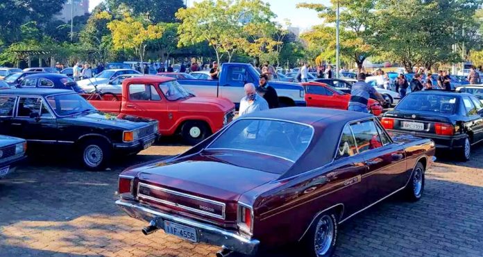 O grupo Veículos Antigos Lajeado realizou um encontro em 2021 no Parque dos Dick (Foto: VAL / Divulgação)