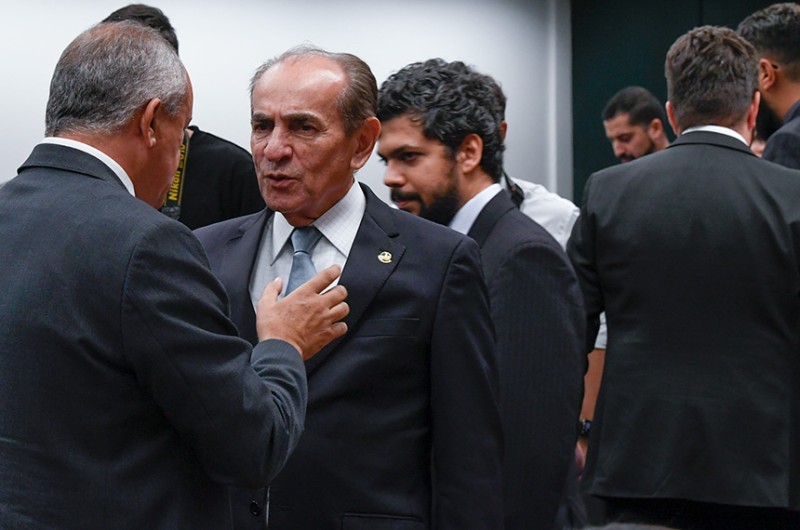 Relator-geral do Orçamento, Marcelo Castro apresentou texto da PEC com aval do governo eleito - Roque de Sá/Agência Senado