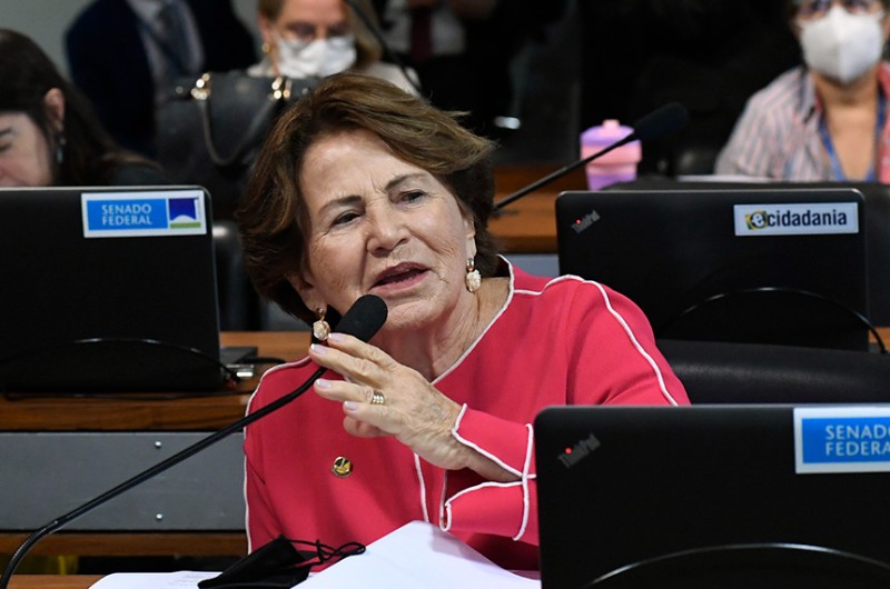 Na reunião desta terça, Nilda Gondim defendeu aprovação de substitutivo elaborado por Alessandro Vieira - Geraldo Magela/Agência Senado