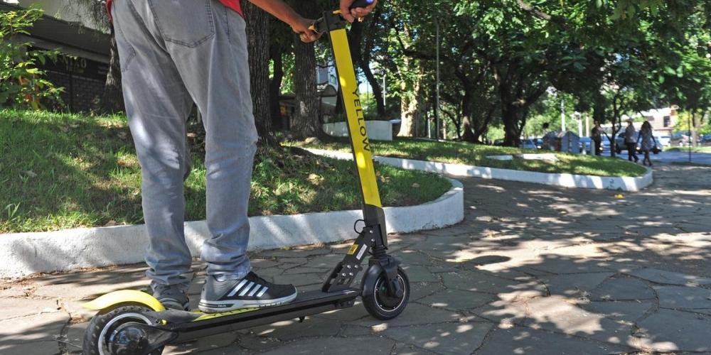 Patinetes elétricas deixam de ser oferecidas em Porto Alegre | Foto: Alina Souza / CP Memória