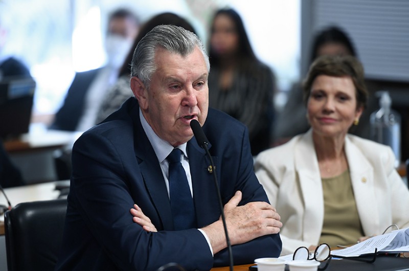 Luis Carlos Heinze: Produtores rurais devem criar seus próprios programas de defesa agropecuária - Edilson Rodrigues/Agência Senado