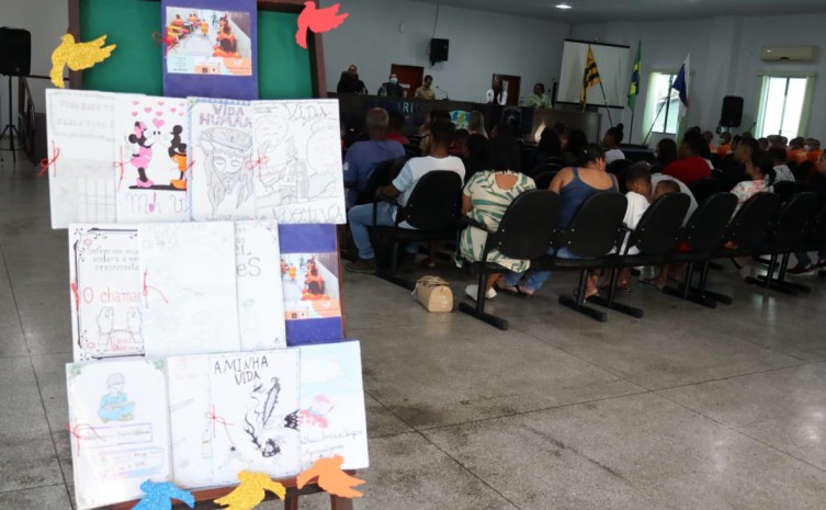Foram lançadas 12 obras escritas e ilustradas pelos próprios autores - Foto: Márcia Rosa/Governo do Tocantins