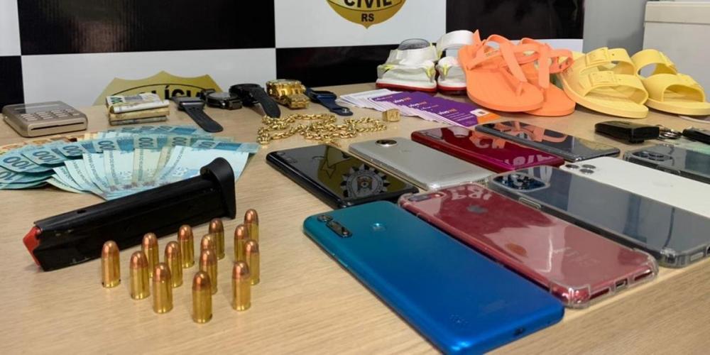 Três pessoas foram presas em flagrante delito por crime de receptação, entre eles o líder do grupo | Foto: Delegacia de Polícia de Canoas / Divulgação / CP