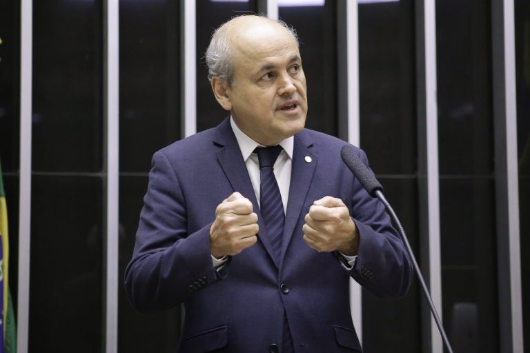 Fruet: maioria dos municípios não têm qualquer instrumento de gestão de risco - (Foto: Michel Jesus/Câmara dos Deputados)