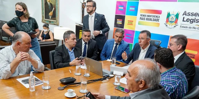 Reunião extraordinária de líderes na manhã de quinta-feira incluiu últimos 15 projetos. | Foto: Celso Bender/Assembleia Legislativa
