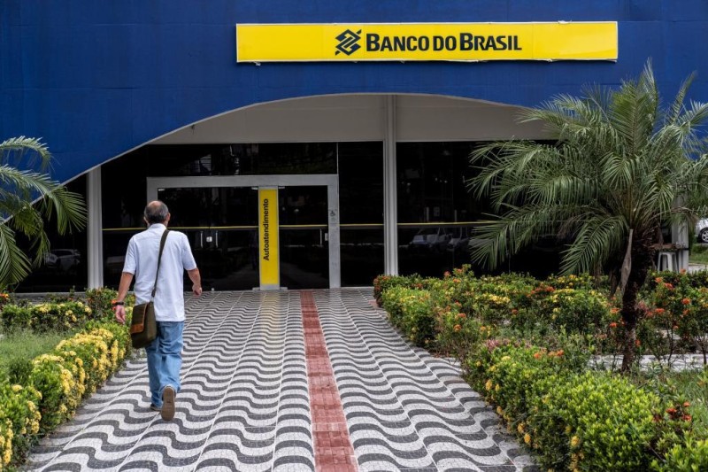 Folha será paga em três parcelas programadas para os dias 10, 15 e 22 de abril - Foto por: Foto por: Secom MT