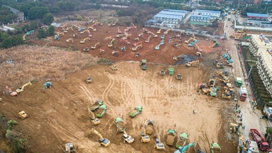 Hospital está sendo construído em Wuhan para tratar pacientes com coronavírus Imagem: Reprodução/Twitter/Xinhua