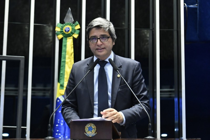 Carlos Portinho relatou o projeto - Waldemir Barreto/Agência Senado