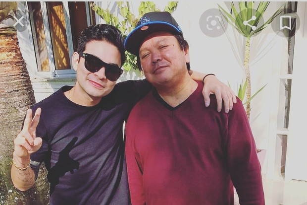 Yudi Tamashiro e o pai, Nelson, hospitalizado em decorrência da Covid-19 (Foto: Reprodução/Instagram)