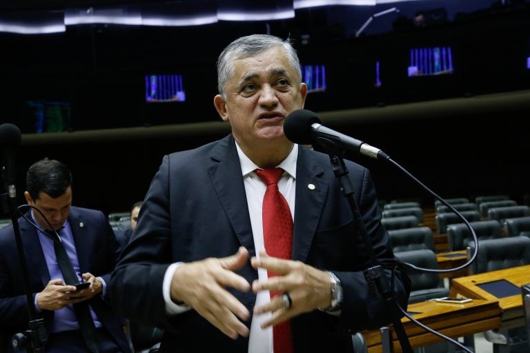 José Guimarães coordenou as negociações direcionadas a aprovar a proposta - (Foto: Elaine Menke/Câmara dos Deputados)