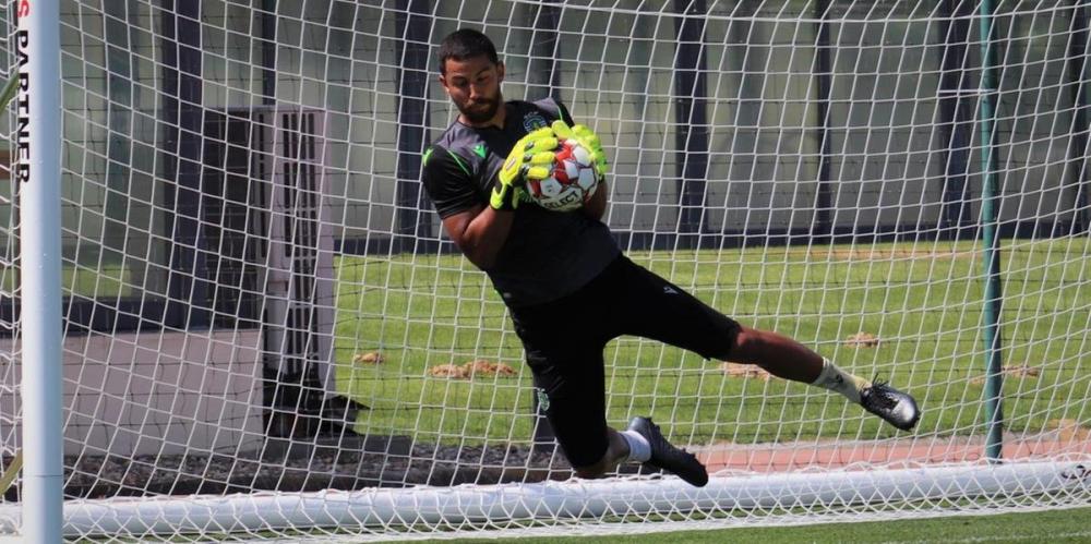 Segundo o jornal O jogo, Renan Ribeiro, de 31 anos, está tentando a rescisão com o Sporting para atuar no Grêmio. Foto: Sporting/Divulgação